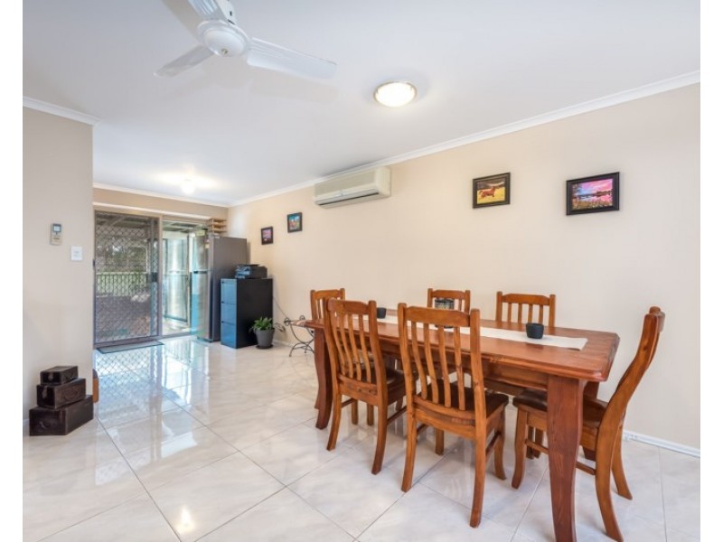 244 Mildura Drive, Helensvale QLD 4212