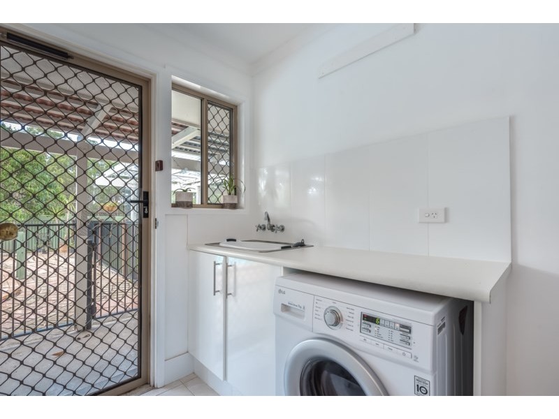 244 Mildura Drive, Helensvale QLD 4212