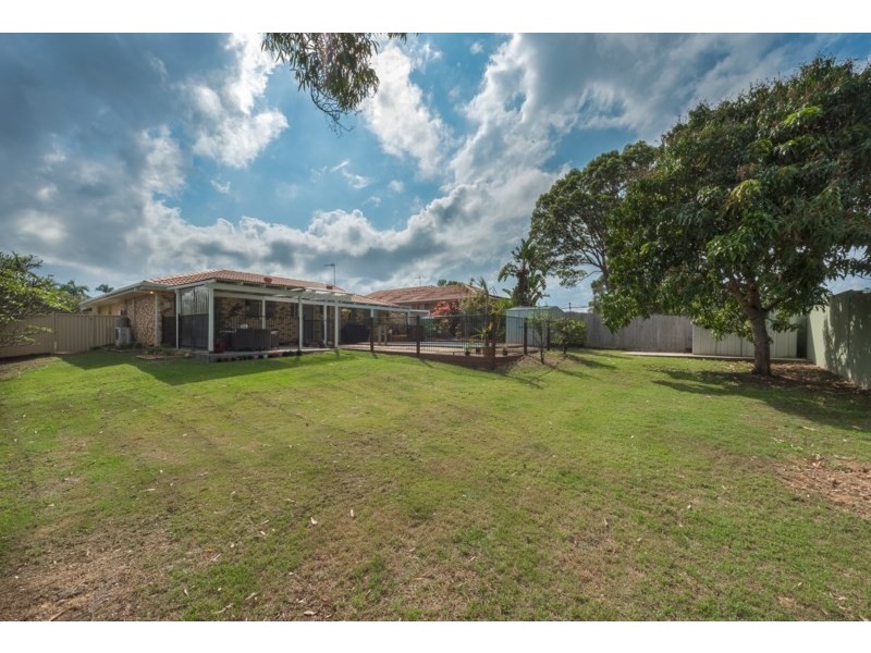 244 Mildura Drive, Helensvale QLD 4212