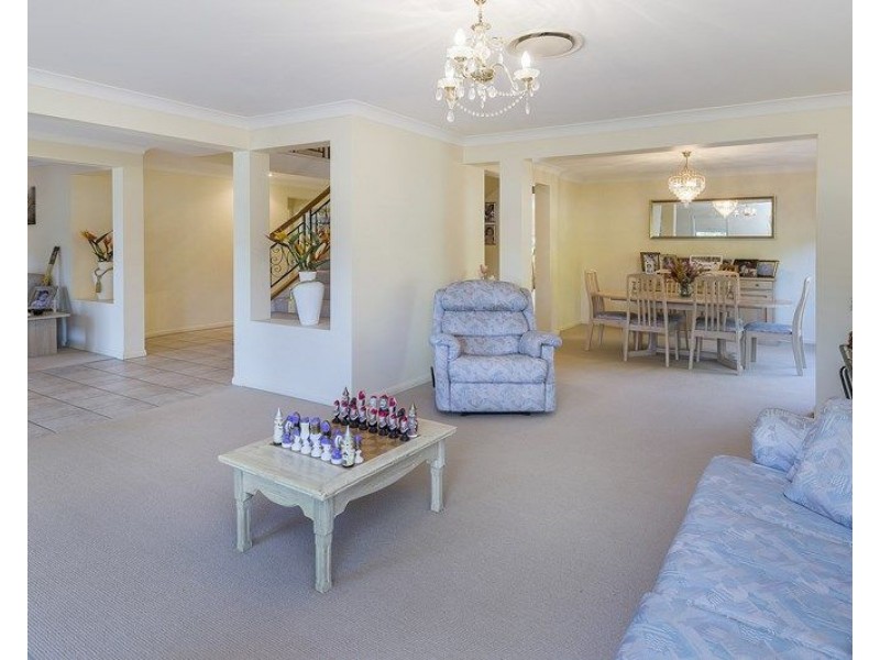 18 Hazlett Street, Maudsland QLD 4210