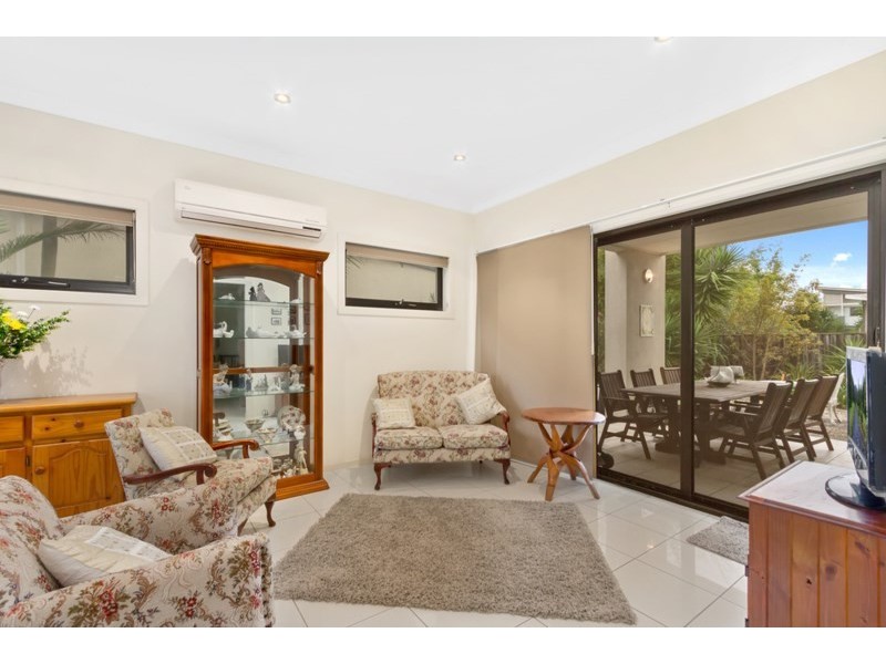 6 Cova Boulevard, Hope Island QLD 4212