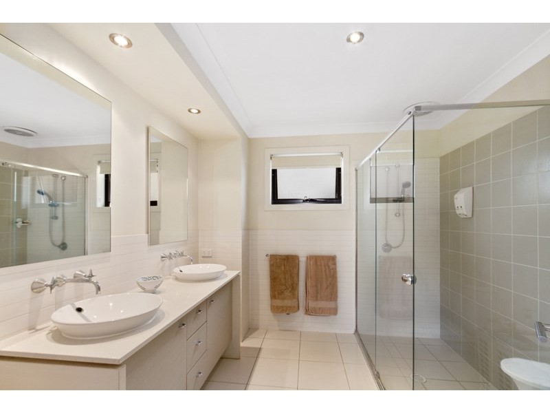 6 Cova Boulevard, Hope Island QLD 4212