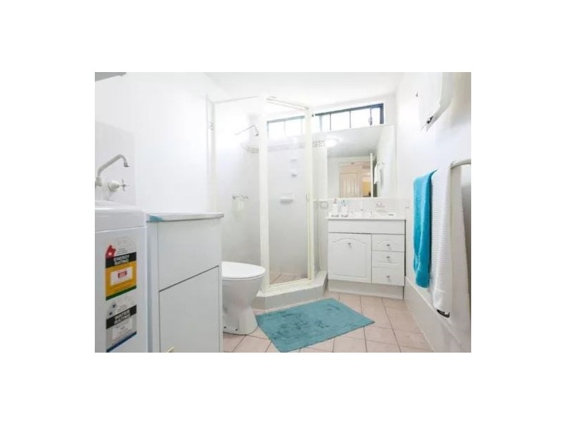 9/152 High Street, Southport QLD 4215