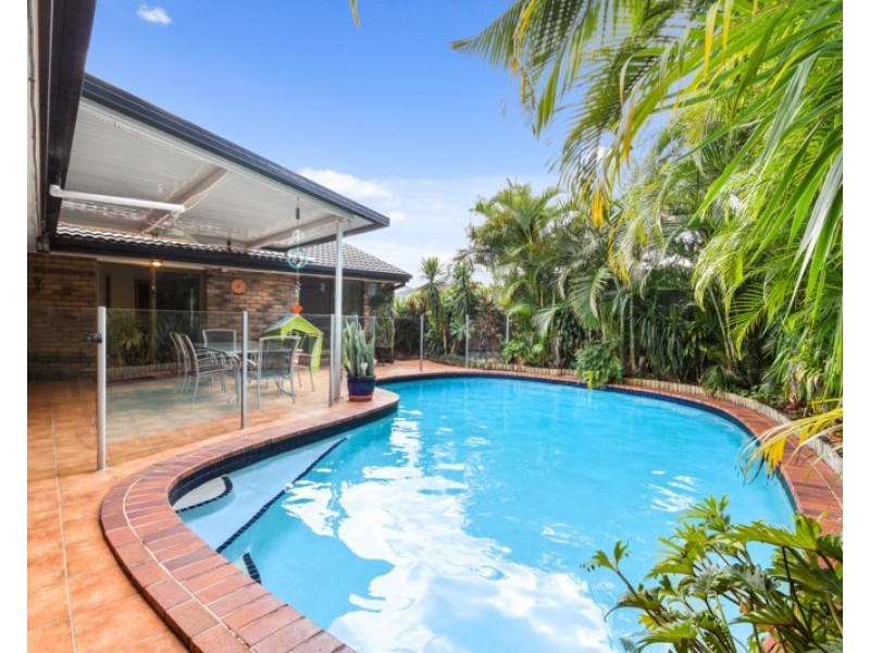 3 Boda Court, Runaway Bay QLD 4216