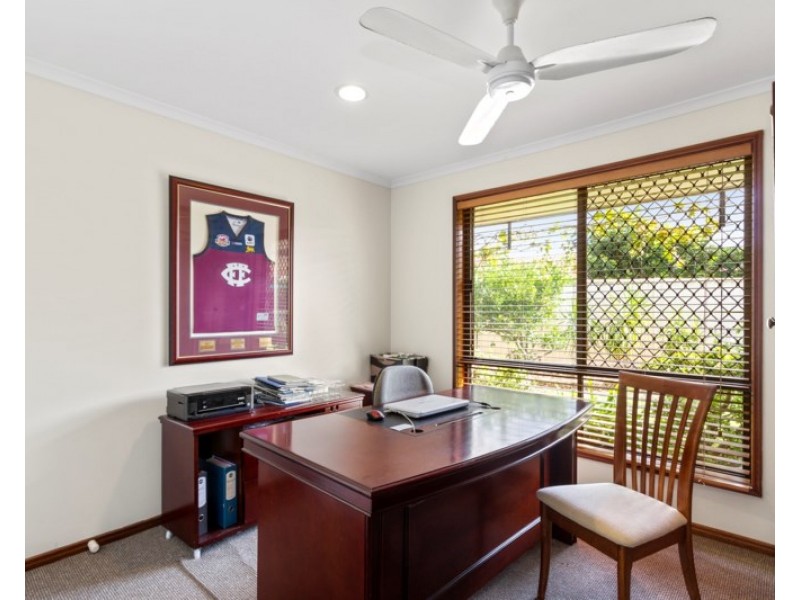 3 Boda Court, Runaway Bay QLD 4216