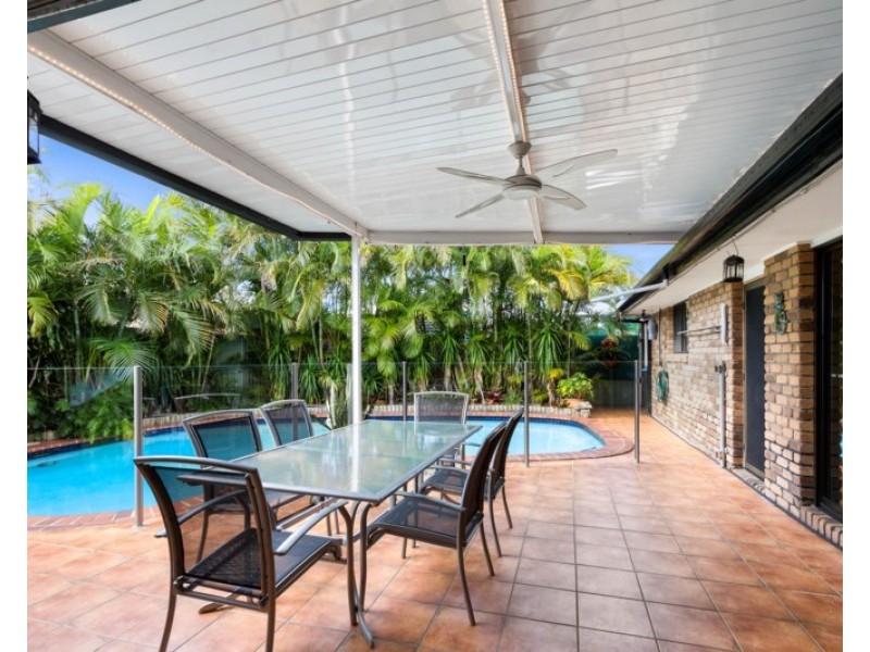 3 Boda Court, Runaway Bay QLD 4216