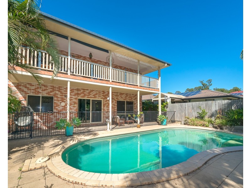 5 Tandanus Court, Oxenford QLD 4210