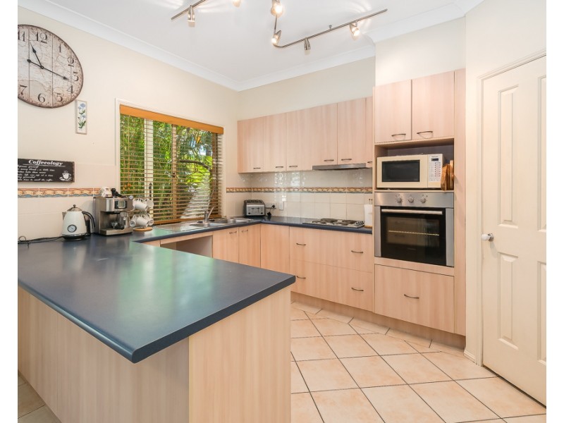 5 Tandanus Court, Oxenford QLD 4210