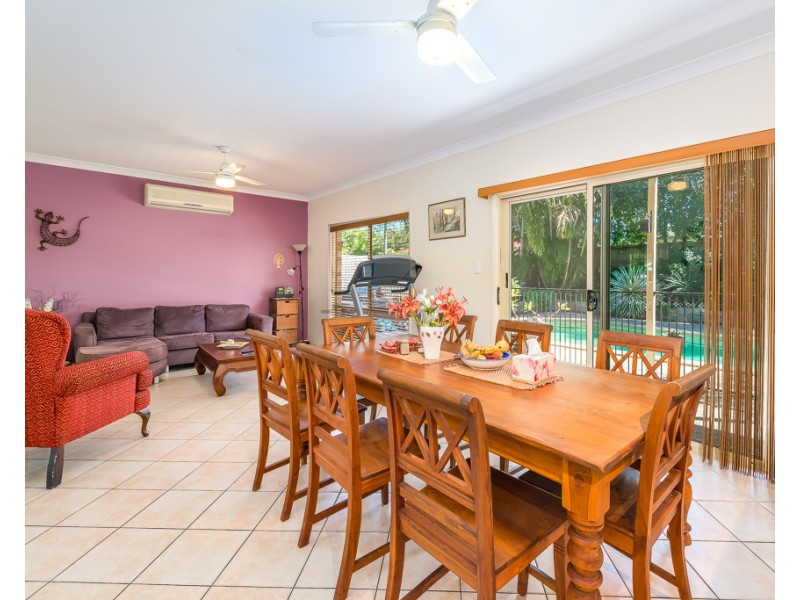 5 Tandanus Court, Oxenford QLD 4210