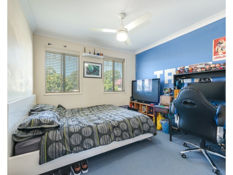 5 Tandanus Court, Oxenford QLD 4210