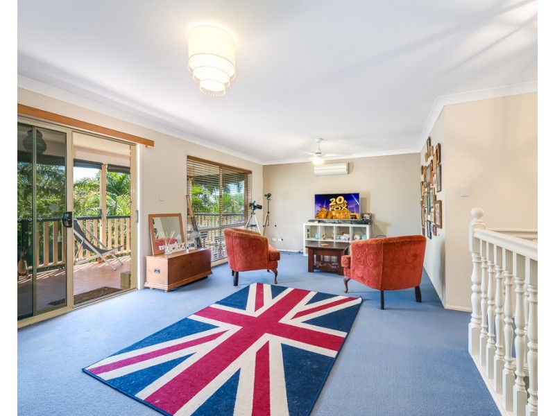 5 Tandanus Court, Oxenford QLD 4210