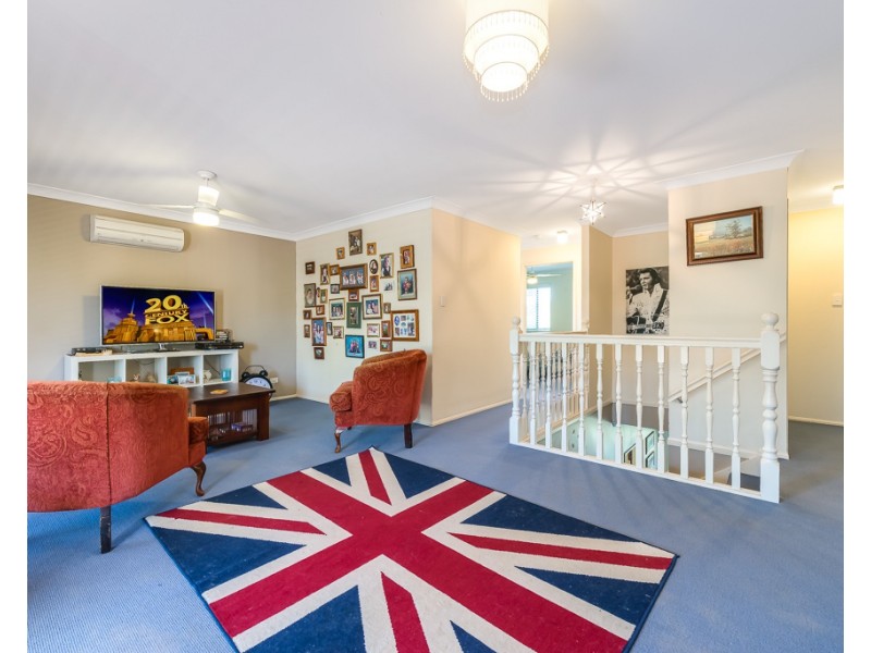 5 Tandanus Court, Oxenford QLD 4210