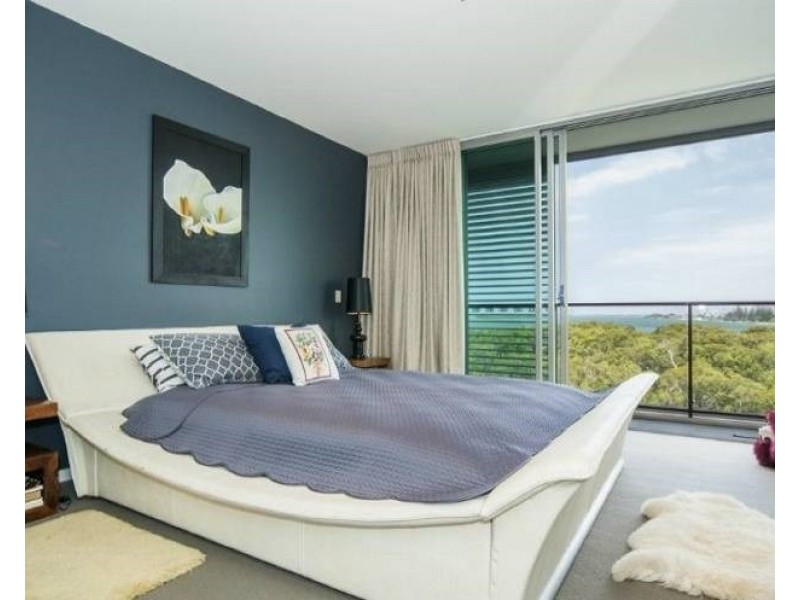 30402/2 Ephraim Island, Paradise Point QLD 4216