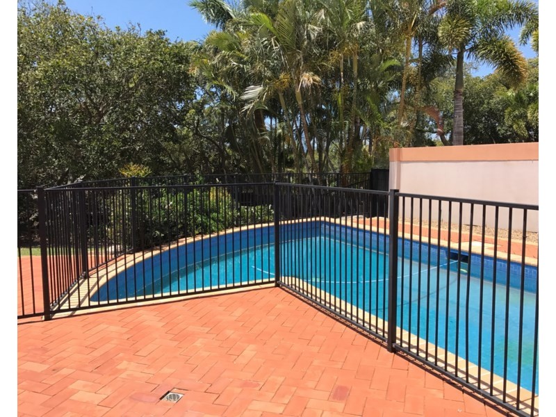 15 Champagne Boulevard, Helensvale QLD 4212
