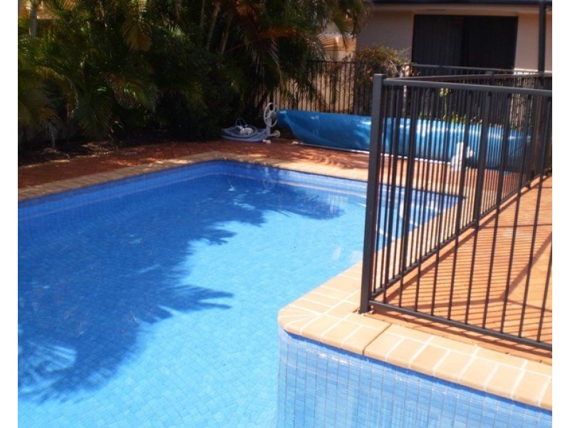 15 Champagne Boulevard, Helensvale QLD 4212