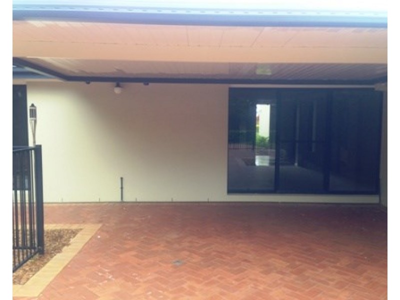 15 Champagne Boulevard, Helensvale QLD 4212