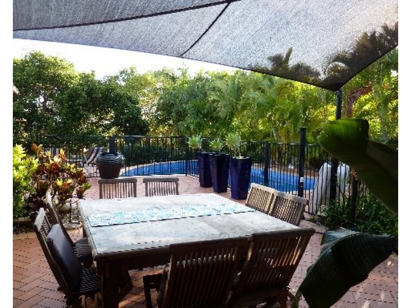 15 Champagne Boulevard, Helensvale QLD 4212