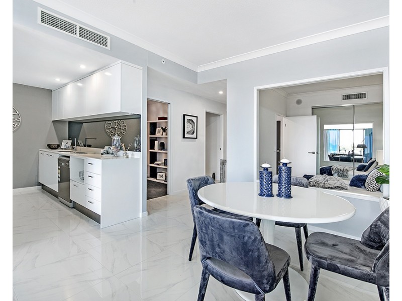 5 Harbourside Court, Biggera Waters QLD 4216