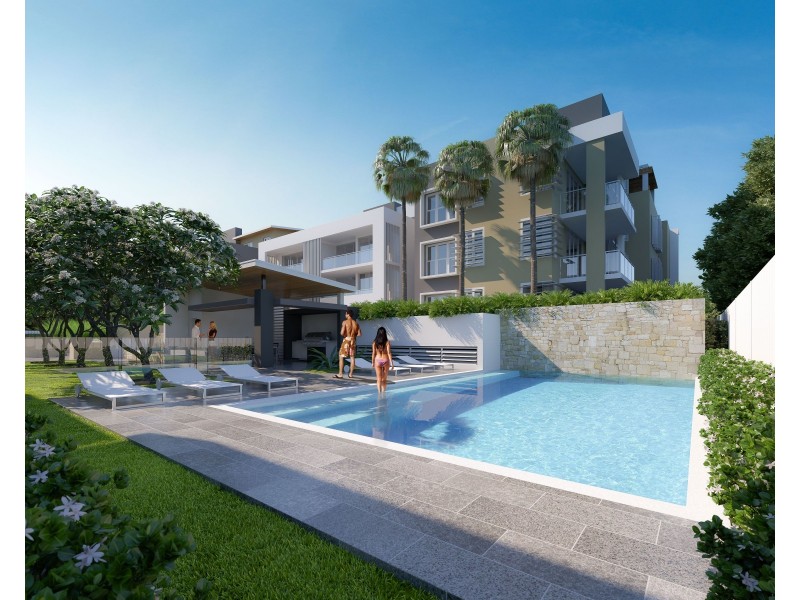 37 Sickle Avenue, Hope Island QLD 4212