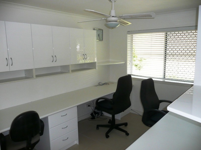 Hollywell QLD 4216