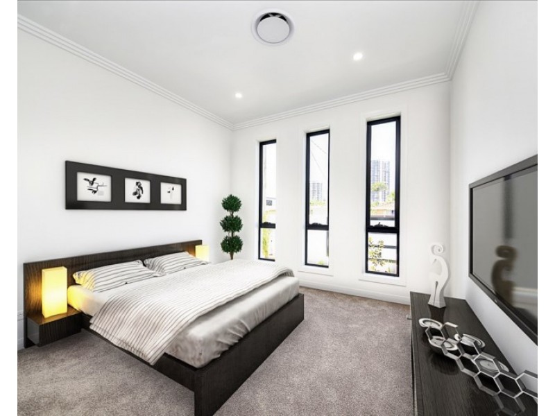 102 Stradbroke Street, Runaway Bay QLD 4216