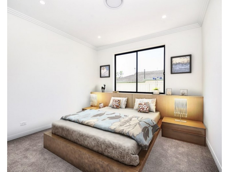 102 Stradbroke Street, Runaway Bay QLD 4216