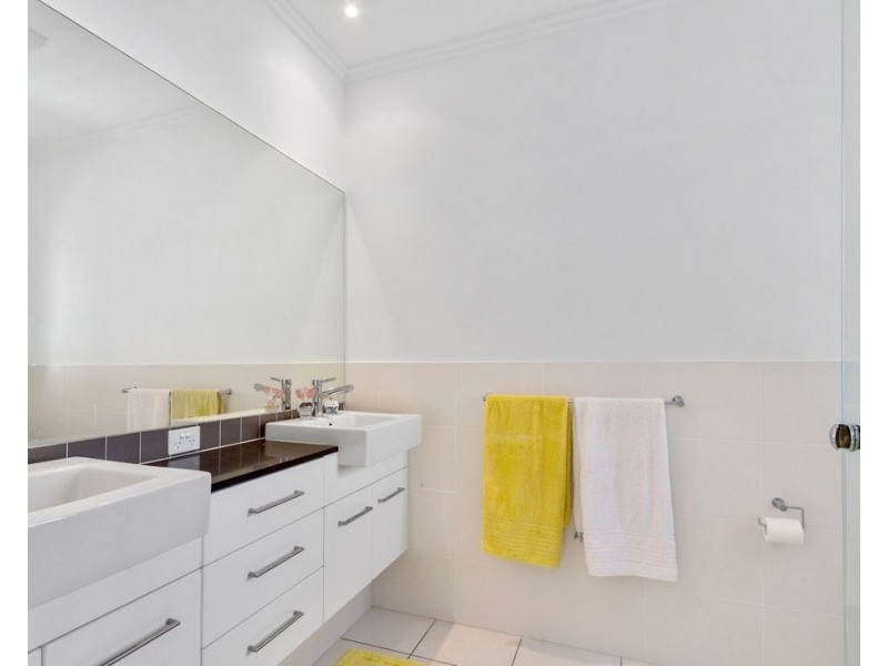 29/1 Manacor Place, Coombabah QLD 4216