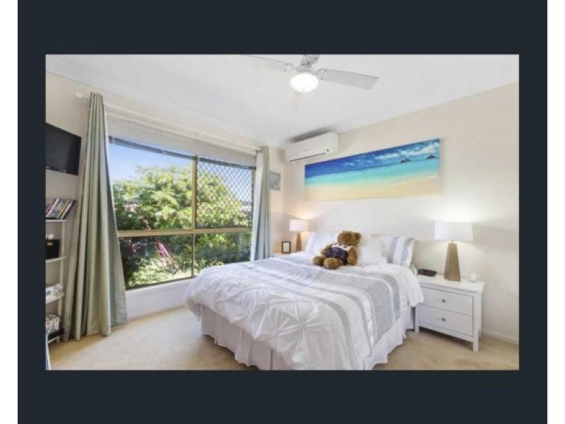 2/6 Crystal Reef Drive, Coombabah QLD 4216