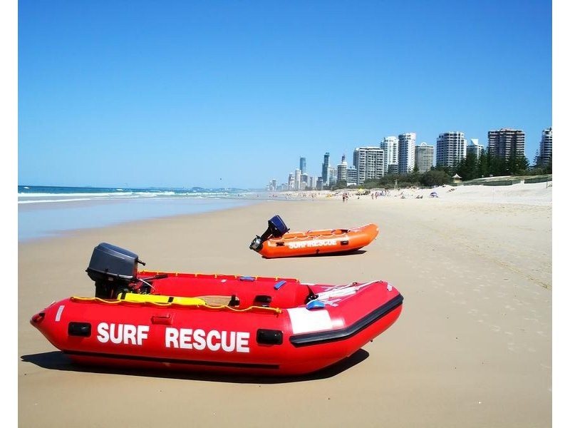 8 Sunshine Court, Labrador QLD 4215