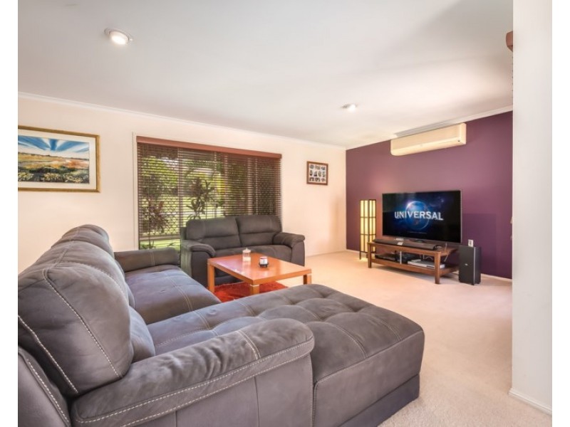 260 Mildura Drive, Helensvale QLD 4212
