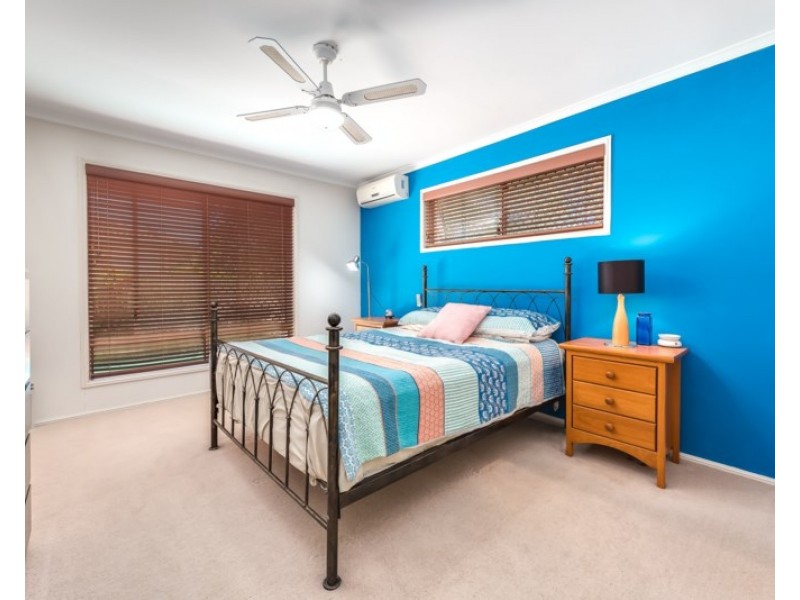 260 Mildura Drive, Helensvale QLD 4212