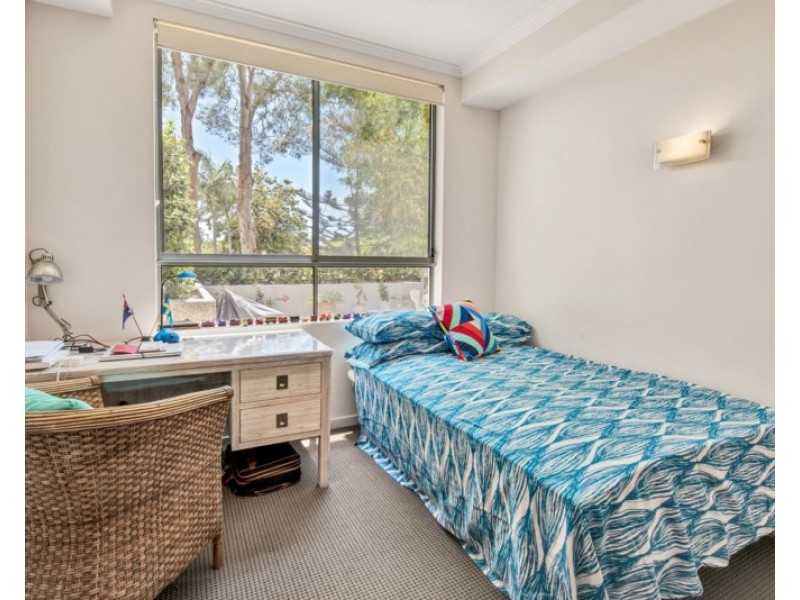 i3/20-28 Bayview Street, Runaway Bay QLD 4216