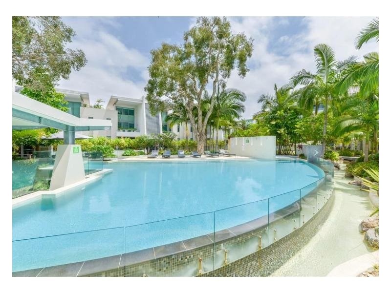 i3/20-28 Bayview Street, Runaway Bay QLD 4216
