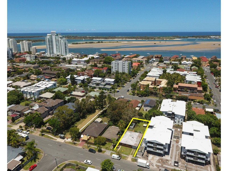 121 Muir Street, Labrador QLD 4215