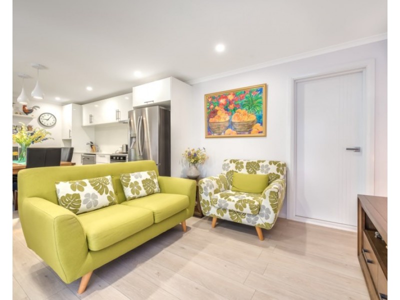 1/8 Nankeen Avenue, Paradise Point QLD 4216