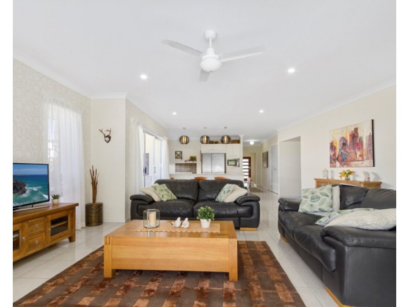 13 Mountain View Parade, Maudsland QLD 4210