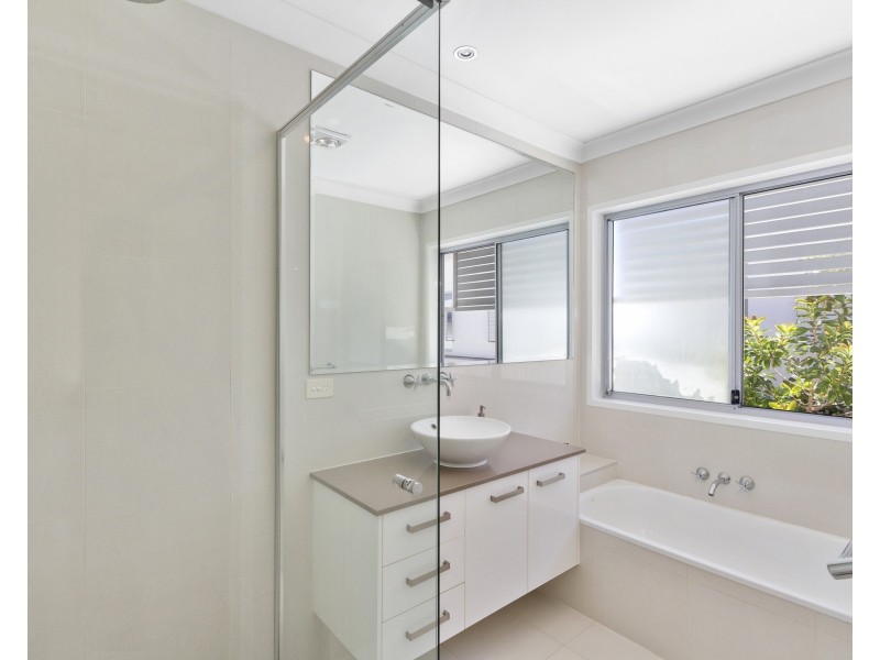 1/15 South Quay Drive, Biggera Waters QLD 4216