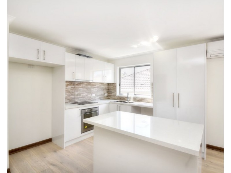 1/11 Bellagio Crescent, Coomera QLD 4209