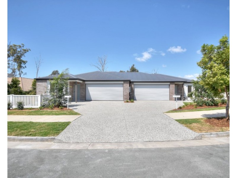 1/11 Bellagio Crescent, Coomera QLD 4209