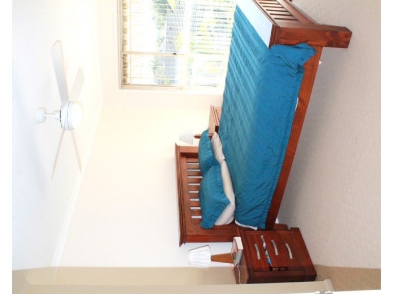 33/402 Pine Ridge Road, Runaway Bay QLD 4216