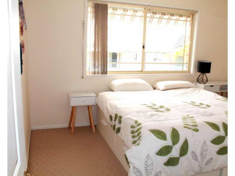 33/402 Pine Ridge Road, Runaway Bay QLD 4216