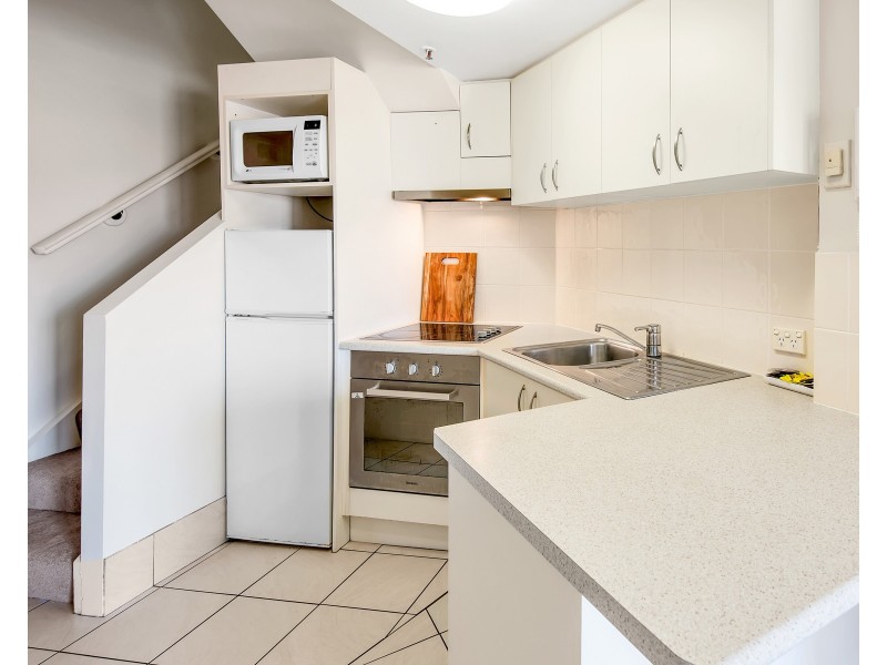 35/452-454 Marine Parade, Biggera Waters QLD 4216