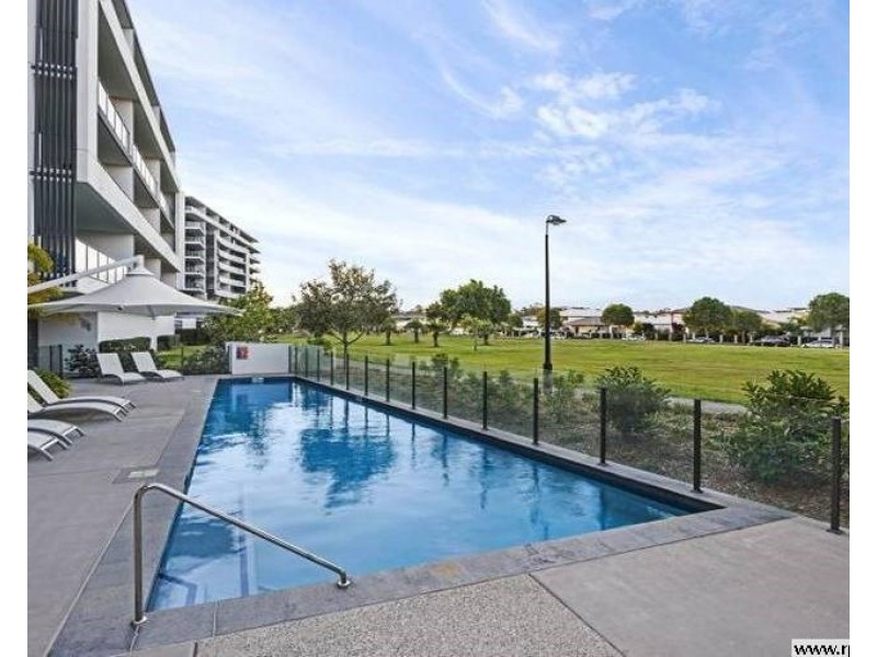 116/3 Compass Drive, Biggera Waters QLD 4216