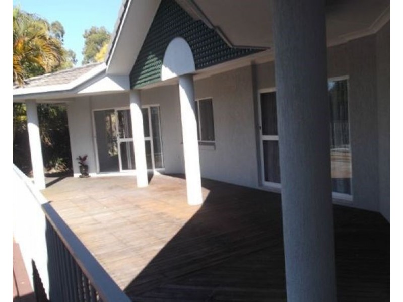 23 Anchorage Way, Biggera Waters QLD 4216