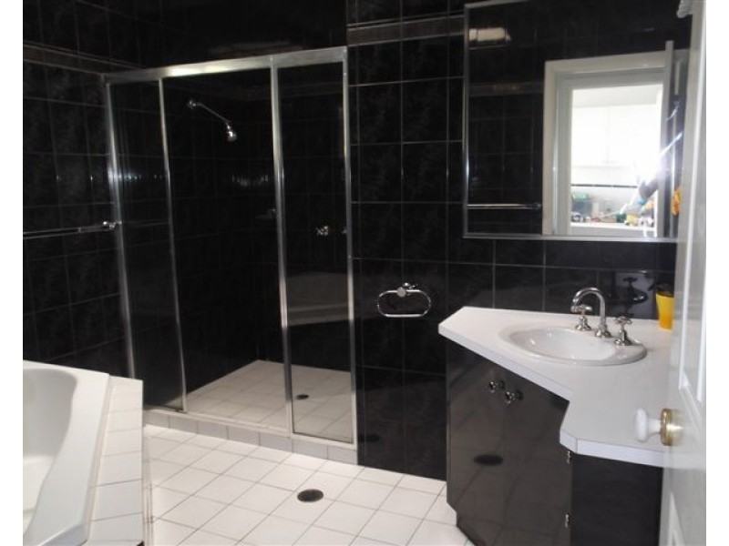 23 Anchorage Way, Biggera Waters QLD 4216