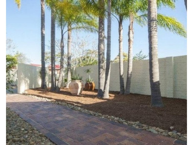 2 Dubbo Court, Helensvale QLD 4212