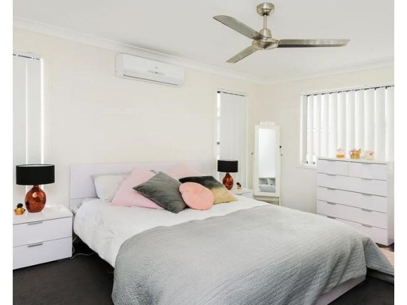 2/26 Ocean Street, Runaway Bay QLD 4216