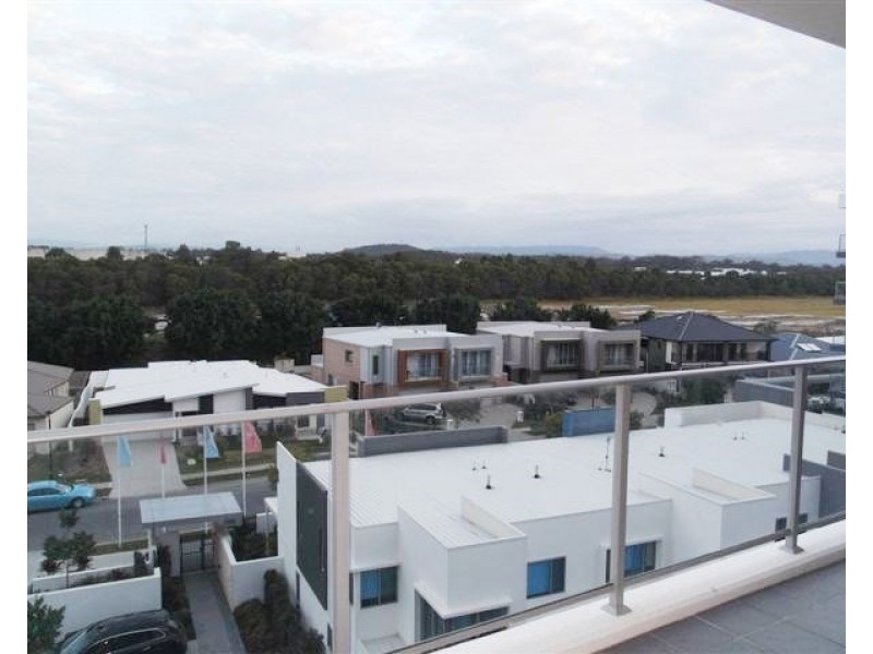 401/3 Compass Drive, Biggera Waters QLD 4216