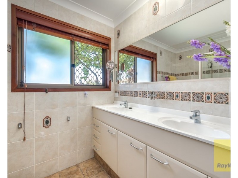 7 Magellan Avenue, Hollywell QLD 4216