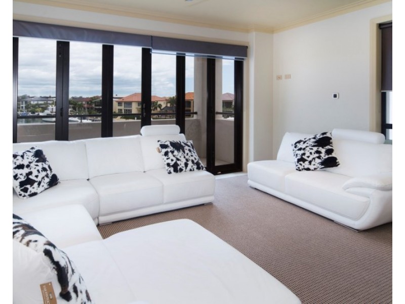 18-20 The Sovereign Mile, Sovereign Islands QLD 4216